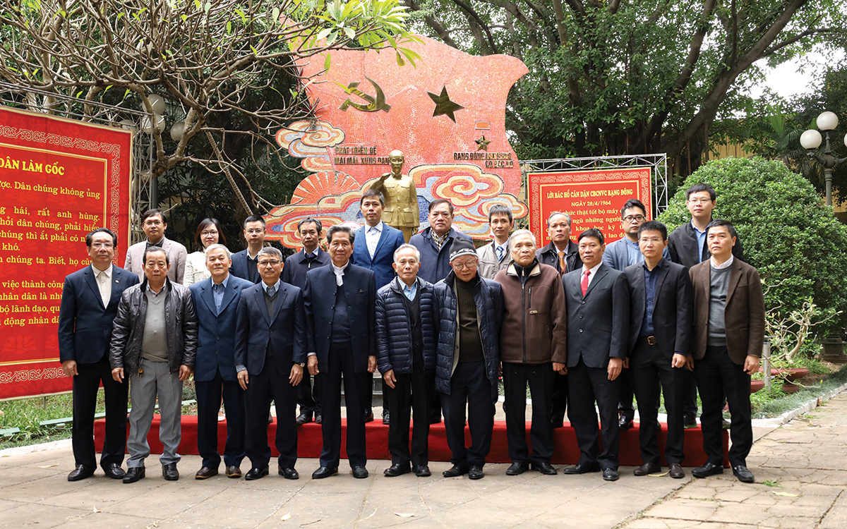 Đội ngũ các chuyên gia, nhà khoa học đang hợp tác tại Rạng Đông
