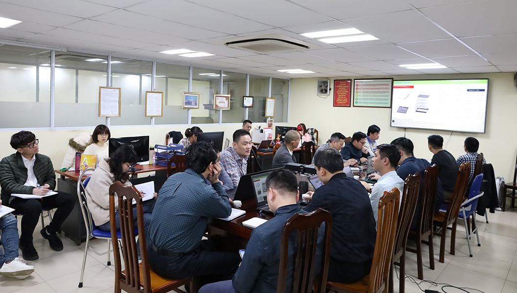 Team thiết kế sản phẩm – Khối sản xuất LED