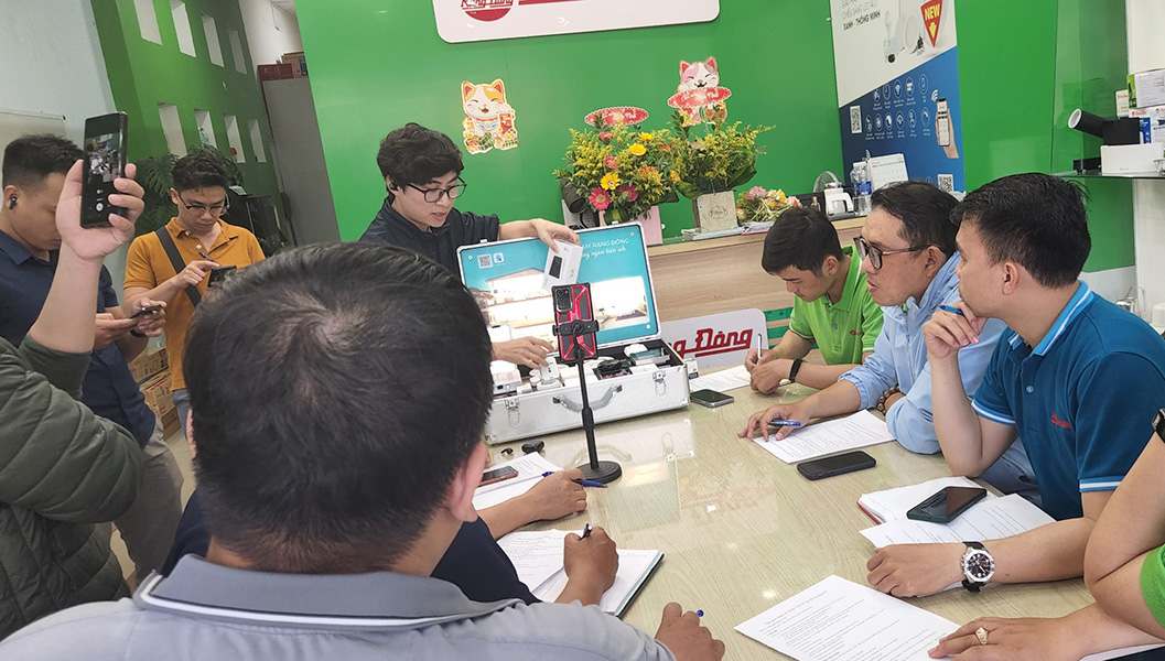 Team đào tạo – trung tâm C4LED
