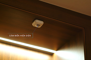 đèn thông minh tự động kích hoạt kịch bản