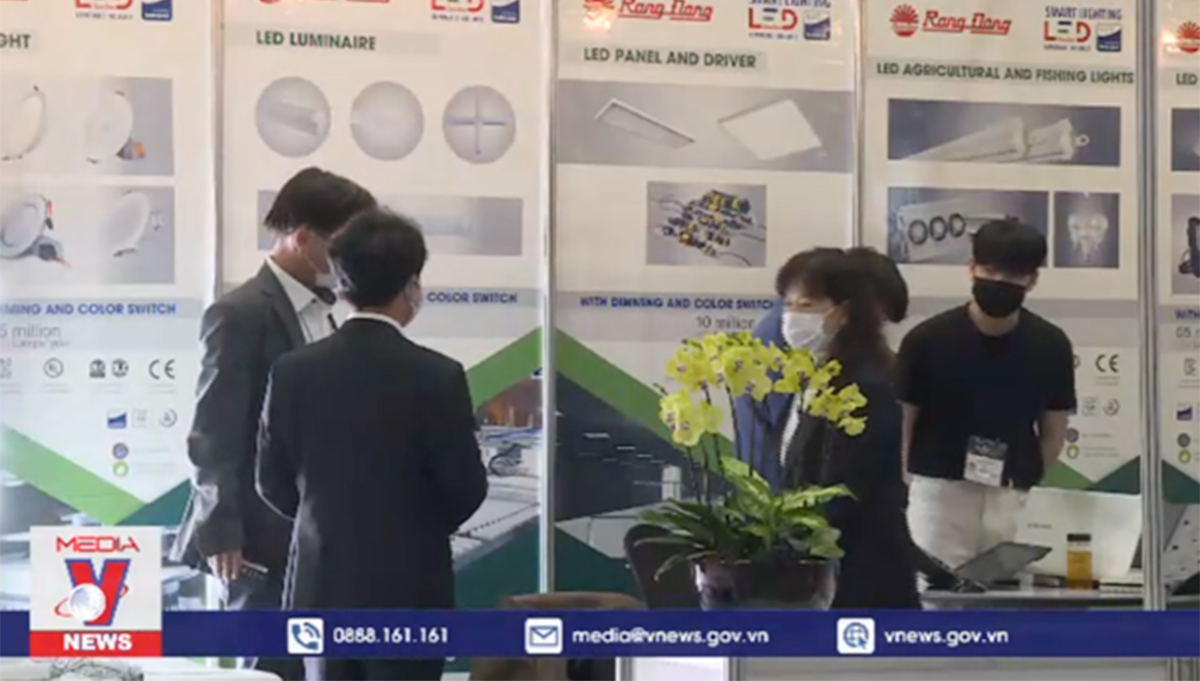 Đèn điện Rạng Đông thâm nhập thị trường Hàn Quốc