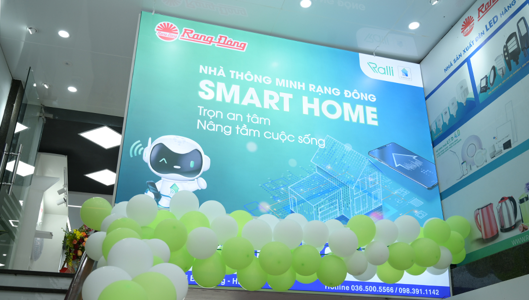 Khai trương showroom nhà thông minh Rạng Đông đầu tiên tại Hà Nội