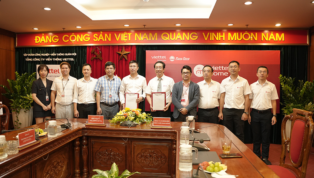 Rạng Đông ký kết hợp tác chiến lược cùng Viettel Telecom