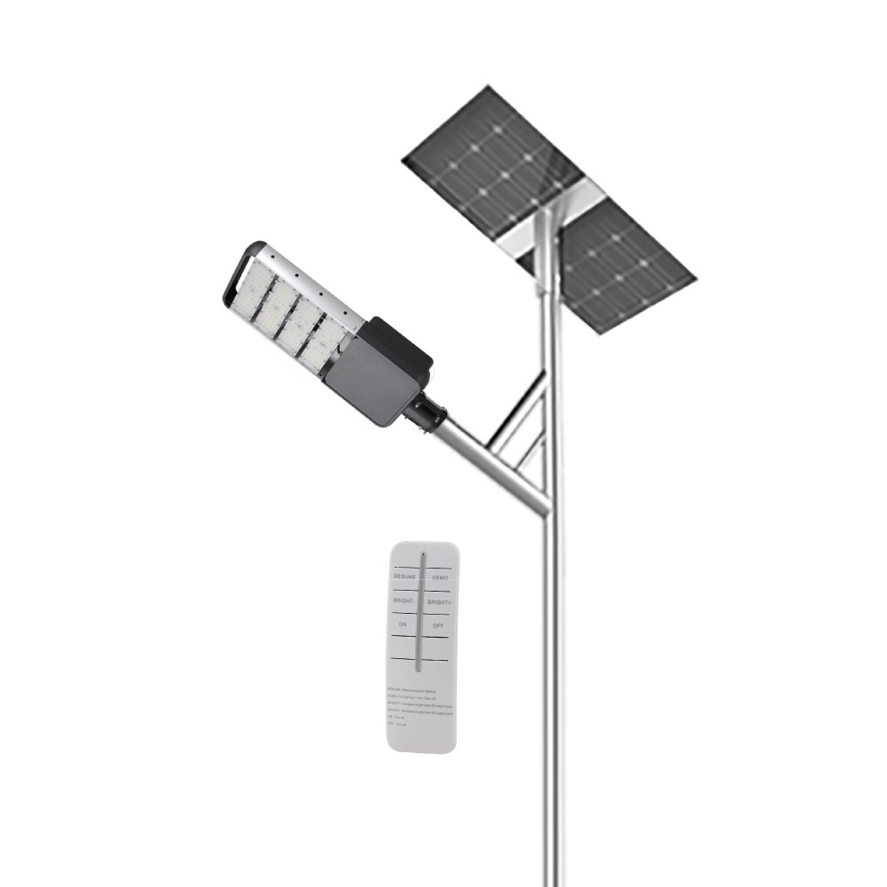 Đèn đường năng lượng mặt trời 70W